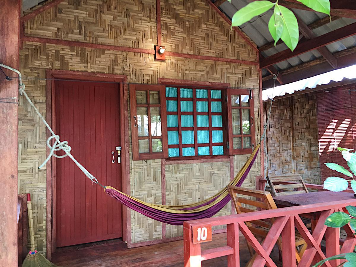 Hotel Hutyee Boat Bungalow Ko Lanta Esterno foto